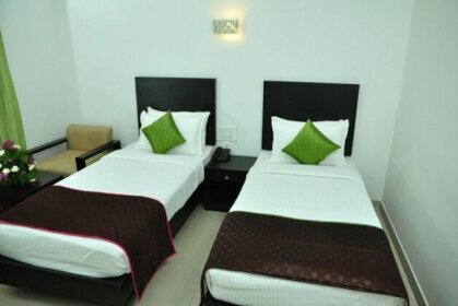 OYO 1698 Hotel Park Residency Ramanattukara