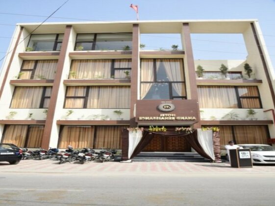 Hotel Anand Renaissance - Photo2