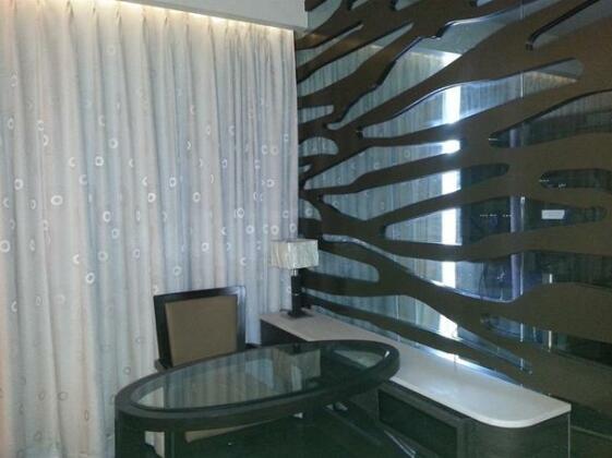 Ambar Sarovar Portico - Photo3
