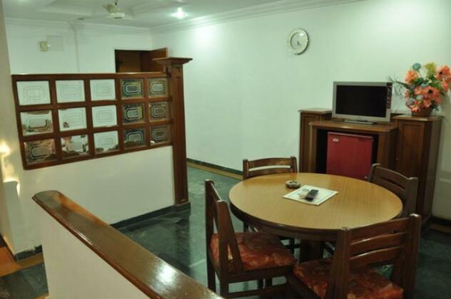 Hotel Chandan Gandhidham - Photo5