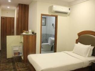 Lords Eco Inn Gandhidham - Photo4