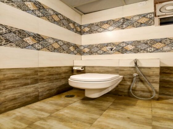 SPOT ON 62662 Shree Varai Krupa Guest House - Photo2