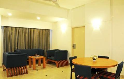 The Shiv Nautica - Photo3