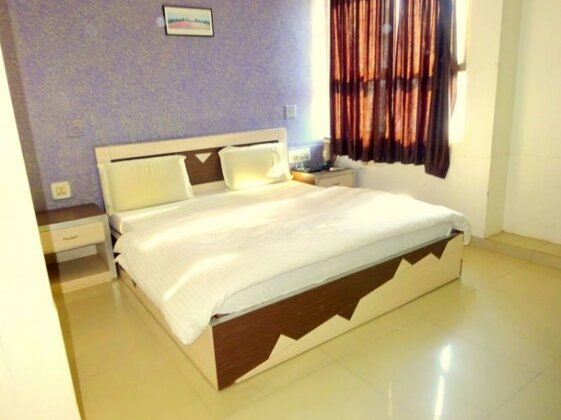 Hotel Vasundra Gandhinagar - Photo3
