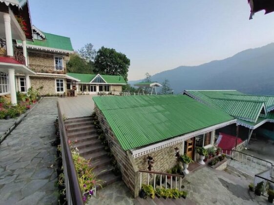 Alpine Village Resort - Photo4