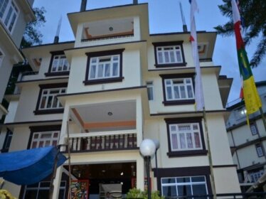 Hotel Kai Fu Khim Residency