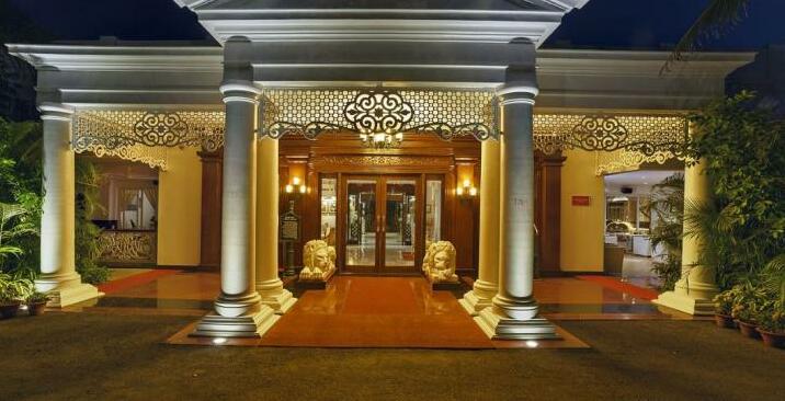 MAYFAIR Palm Beach Resort - Photo5