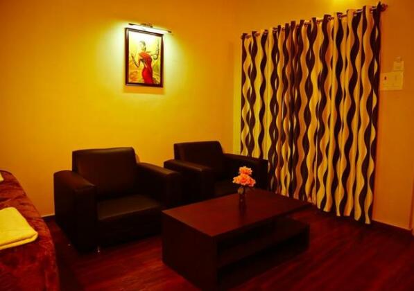 Velu's Resort - Photo2