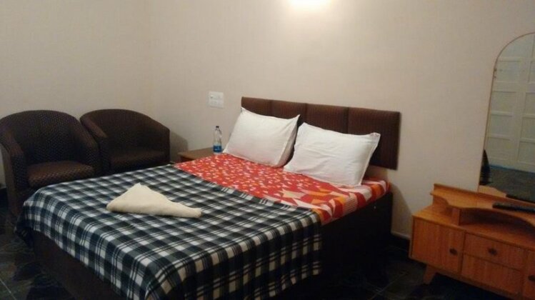 Velu's Resort - Photo5