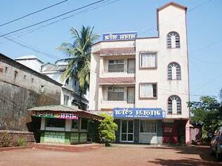 Hotel Manas Lodge - Photo2