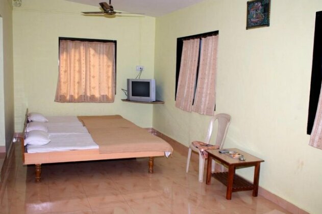 Nisarg Resort - Photo2