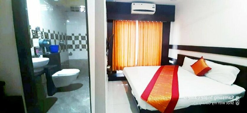Atharva Hotel - Photo4