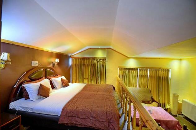Hotel Pine Palace Resort Gulmarg - Photo5