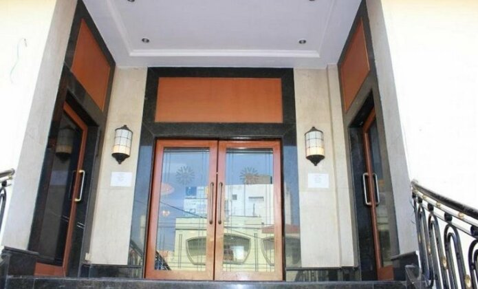 Hotel Vajrams Residency - Photo2