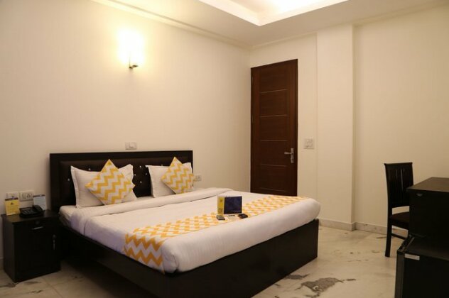 FabHotel Aksh Palace DLF Phase 2 - Photo4