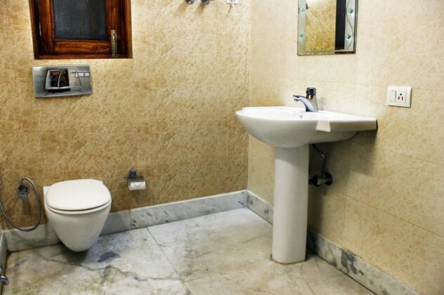 FabHotel Hill View Suites - Photo4