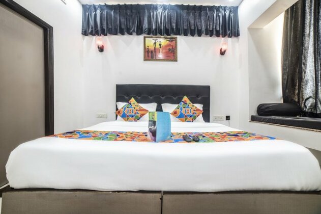 FabHotel Red Inn Sector 15 - Photo2