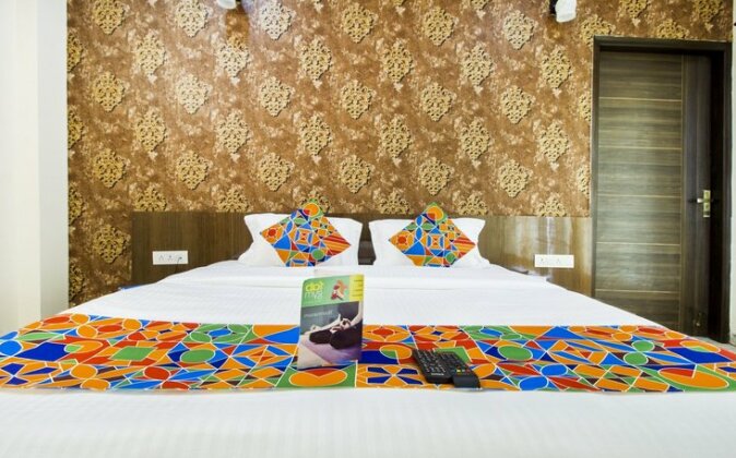 FabHotel Royal Tulip - Photo2