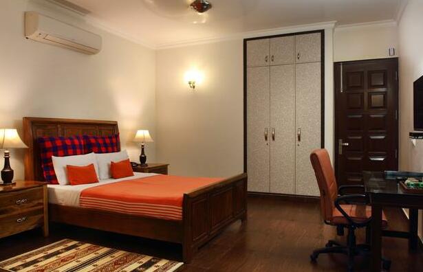 Homeaway Large Luxury Room Gurgaon - Photo3
