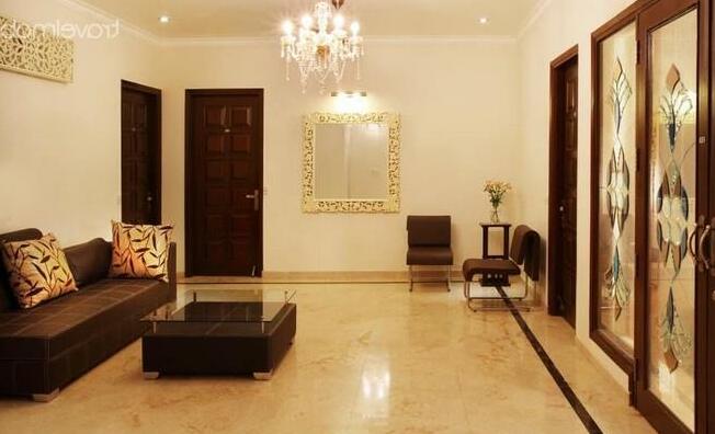 Homeaway Large Luxury Room Gurgaon - Photo5