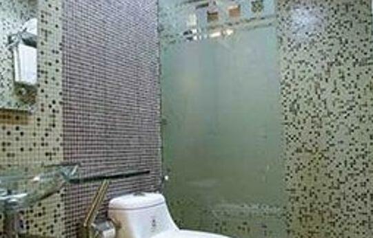Hotel Bizzotel - Photo4