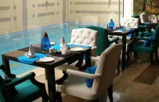Hotel Bizzotel - Photo5