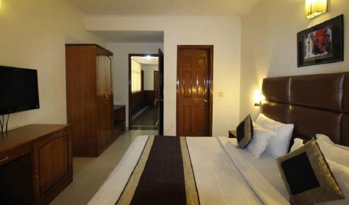 Hotel Smart Villa By Royal Collection - Photo5