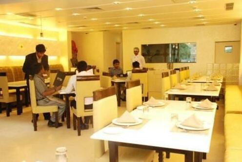 Manyaa Hotel - Photo5