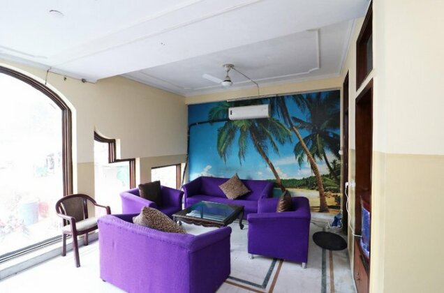 OYO 24421 Classic Hotel - Photo4