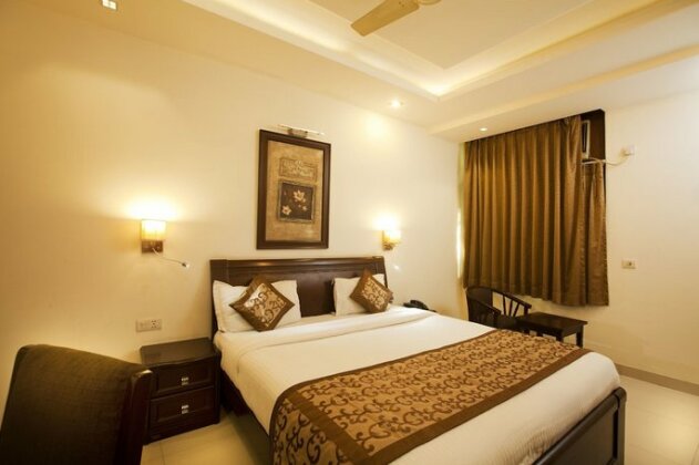 OYO 326 Hotel Shubhdeep Aashiyana - Photo5