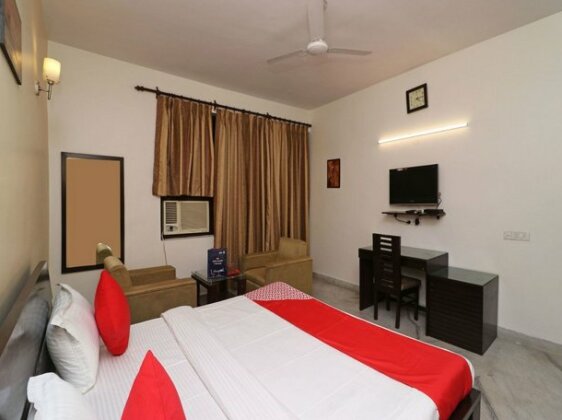 OYO 595 Hotel Aravali View - Photo5