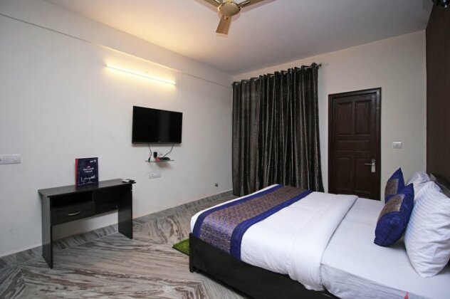 OYO 8914 Hotel Ambrosia - Photo2