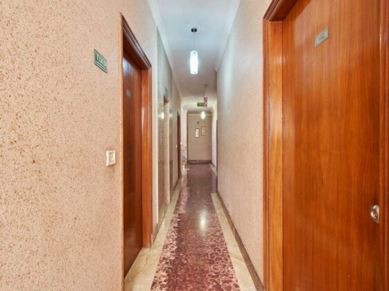 Oyo Rooms Dlf One Premium - Photo3