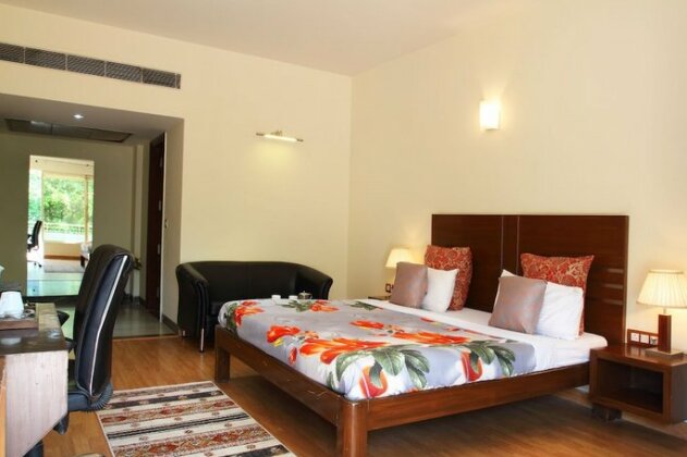 Perch Arbor - Golf Course Road - Photo5