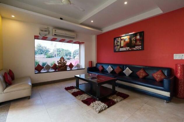 S D Royal Inn - Photo3