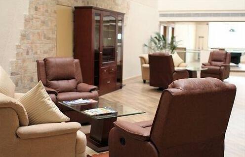 Savoy Suites Manesar - Photo4