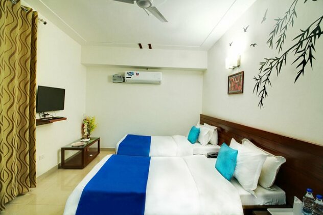 STAAYZ Premium Gurgaon - Photo4