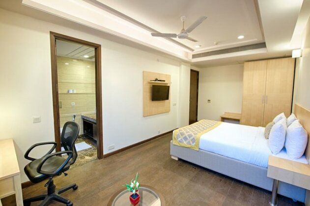 Stately Suites NH 8 - Photo5
