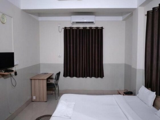 Firefly Guesthouse Guwahati - Photo5