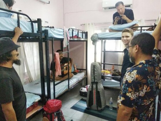 Gibbon Backpackers Hostel - Photo4