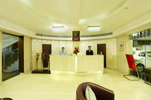 Hotel D Courtyard - Photo4