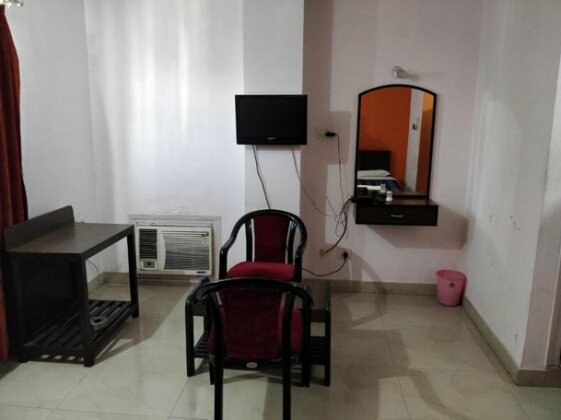  Photo 1