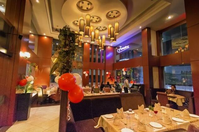 Hotel Gateway Grandeur - Photo2
