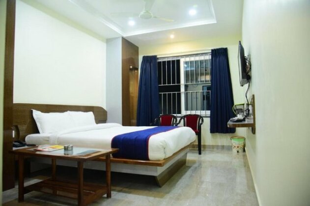 Hotel JPs International - Photo2