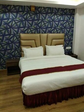 Hotel Vrinda Regency - Photo3