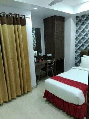 Hotel Vrinda Regency - Photo4