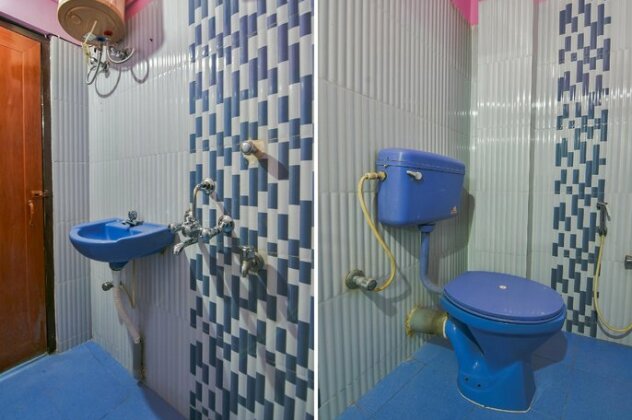 OYO 37112 Rowdralay Residency - Photo4