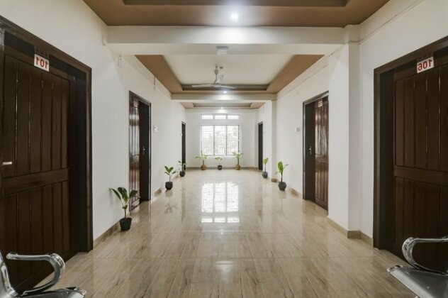 OYO 67041 Ura Guest House - Photo4