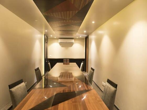 OYO Premium GS Road - Photo2