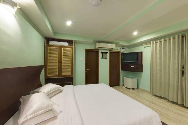 Rains Inn - Photo4